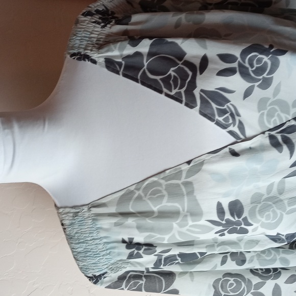 Daisy Fuentes Plus Size Blouse - Picture 2 of 7